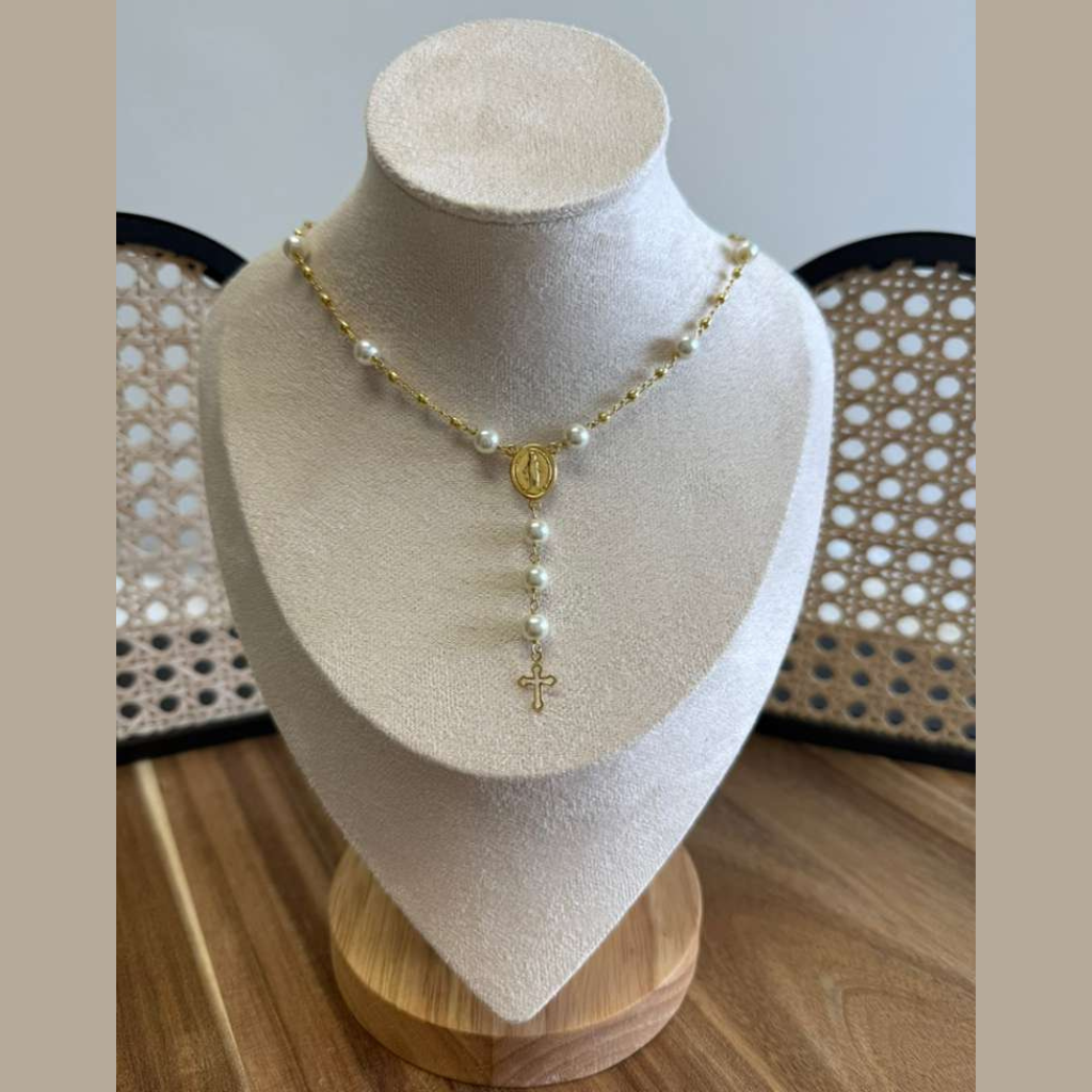 Rosary Necklace of Our Lady of Grace – Pearls
