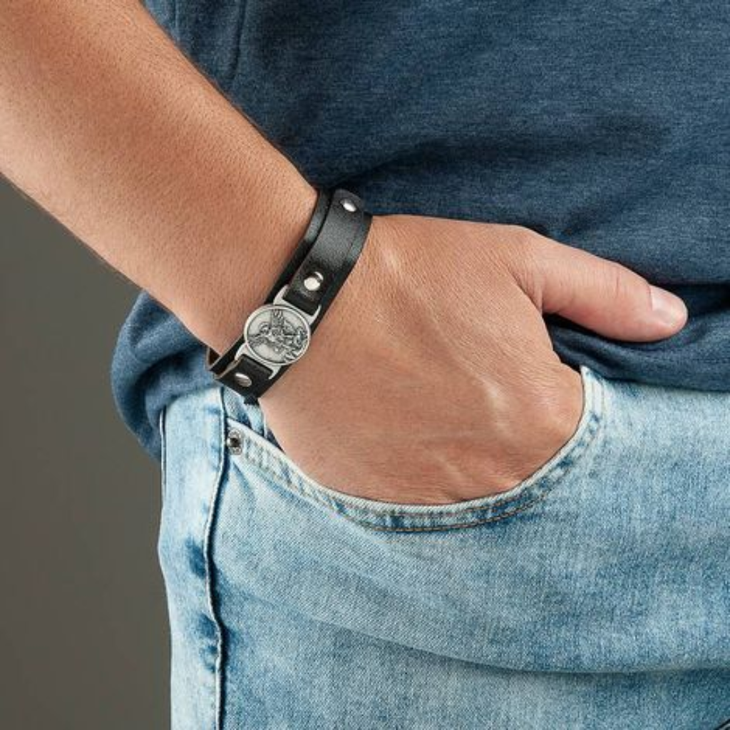 Pulsera San Miguel Arcángel de Cuero Negro - Ajustable