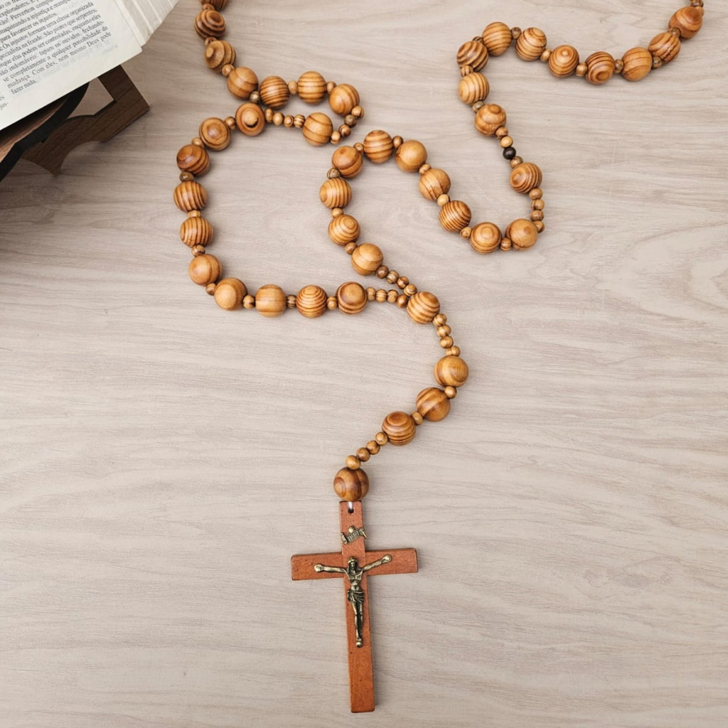 Rosario decorativo de madera de 1 m con cruz de Jesús