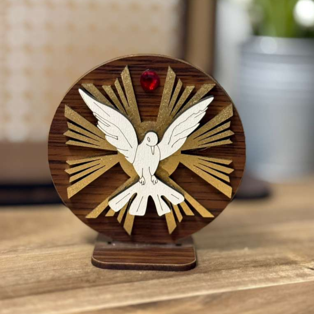 Divino Espírito Santo em MDF com Detalhes Dourados