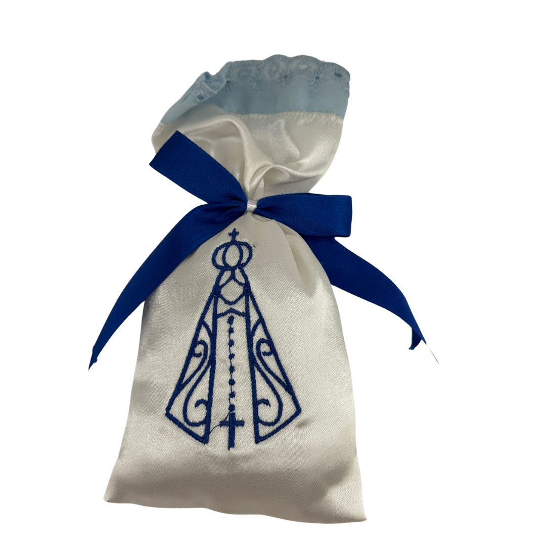 Embroidered cushion sachet