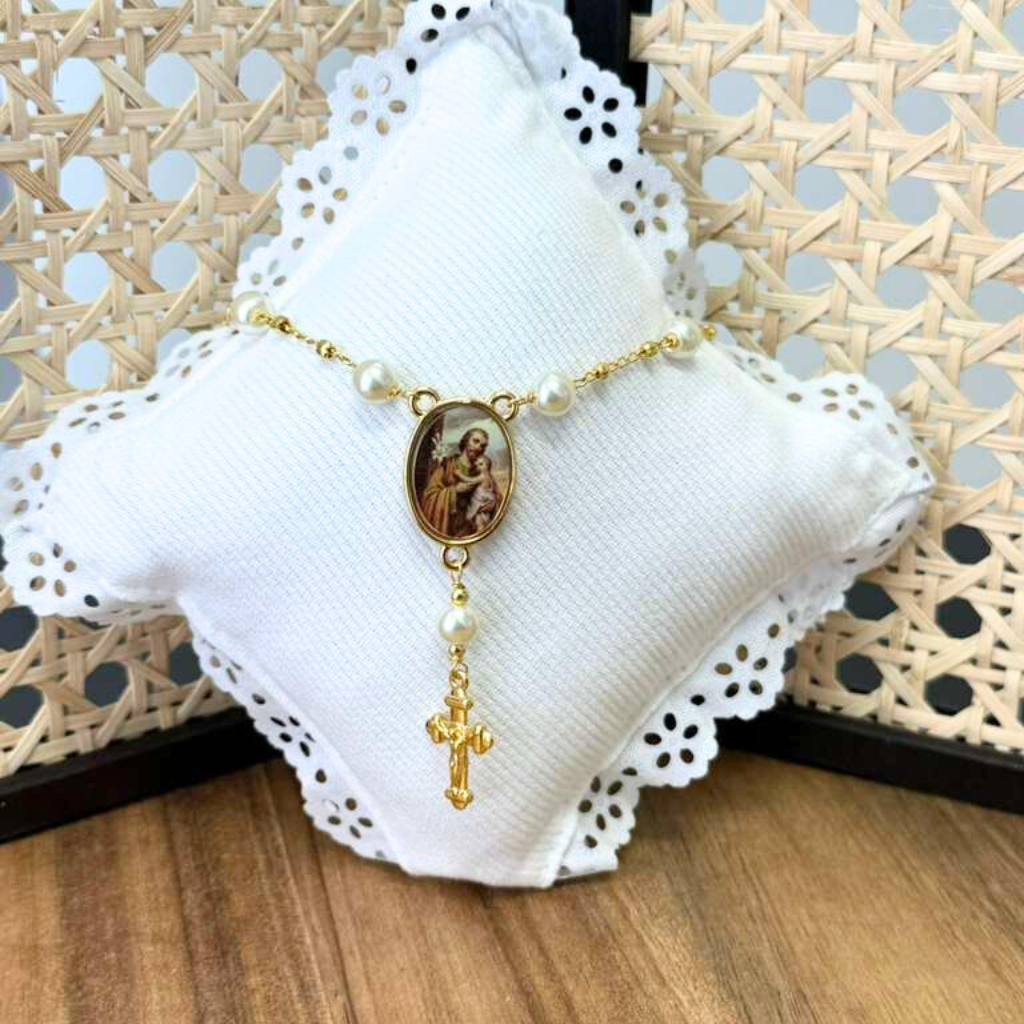 Saint Joseph Bracelet – Golden Pearls
