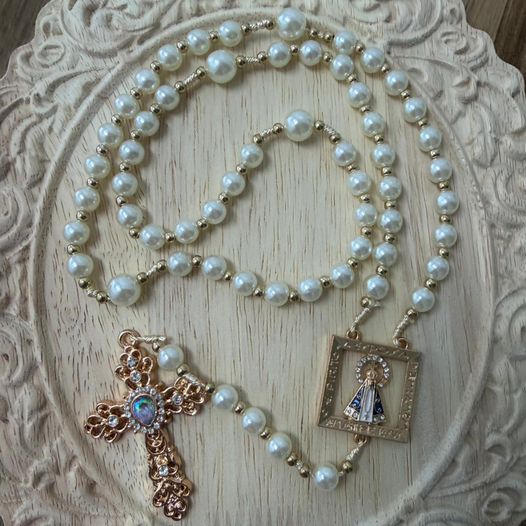 Terço de Pérola com Entremeio Nossa Senhora Aparecida – Branco