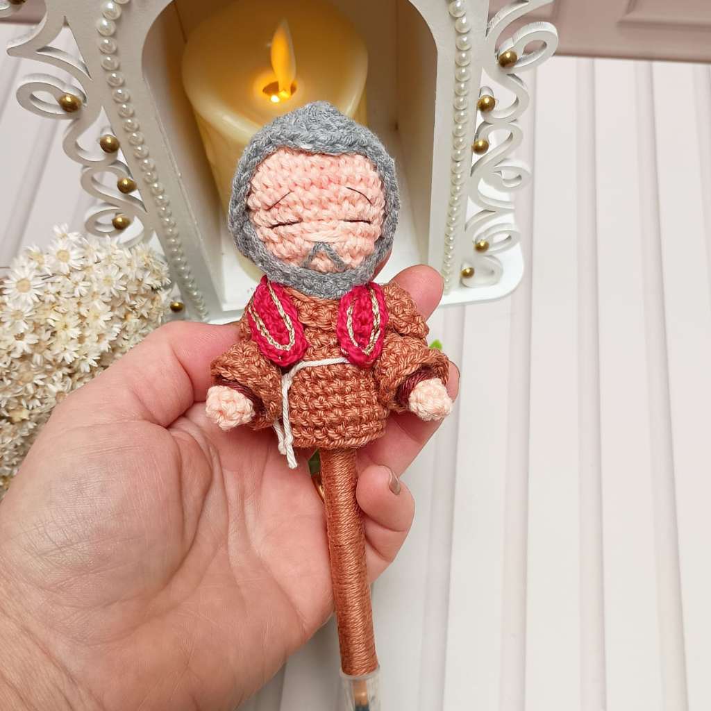 Canetas Devocionais com Ponteira em Crochê