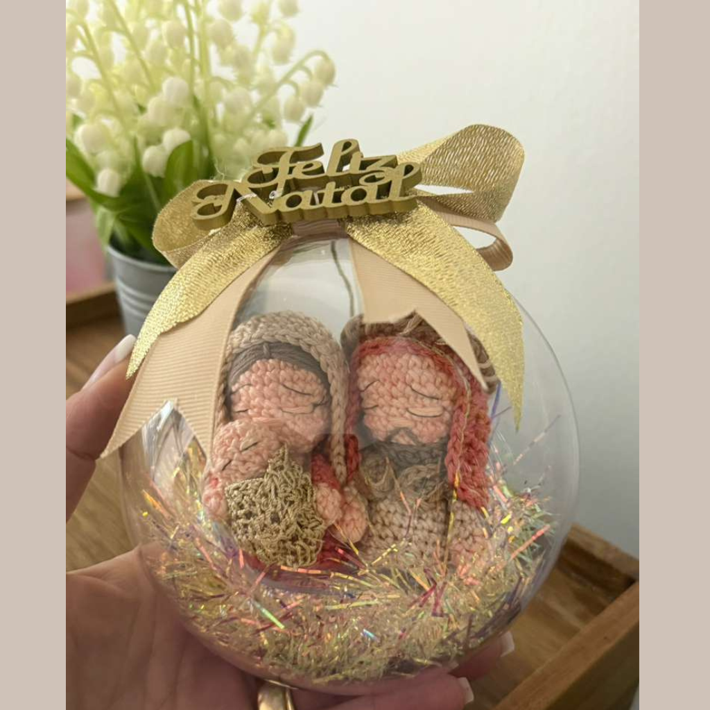 Sagrada Família na Bola de Natal