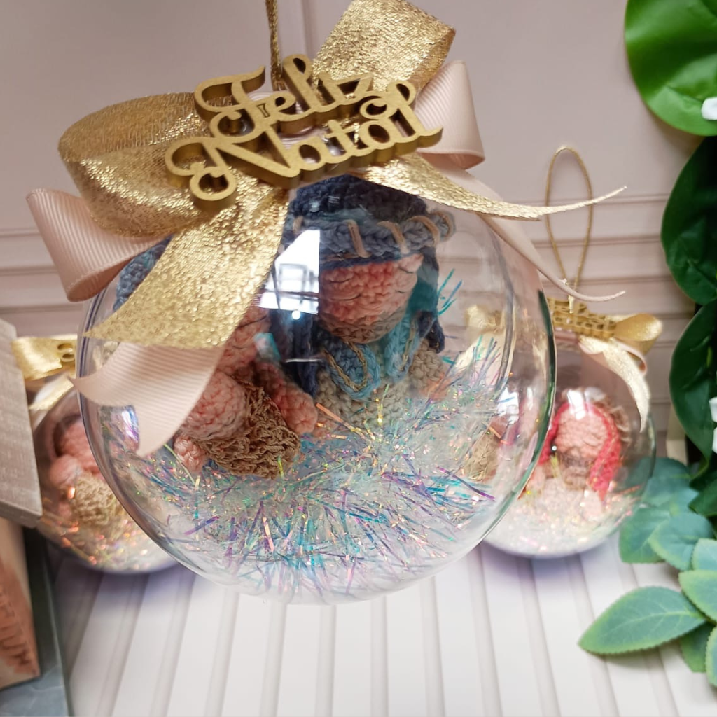 Sagrada Família na Bola de Natal