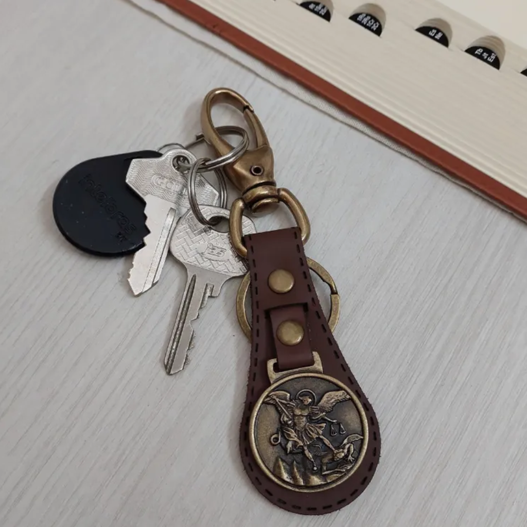 Llavero de lujo de San Miguel Arcángel