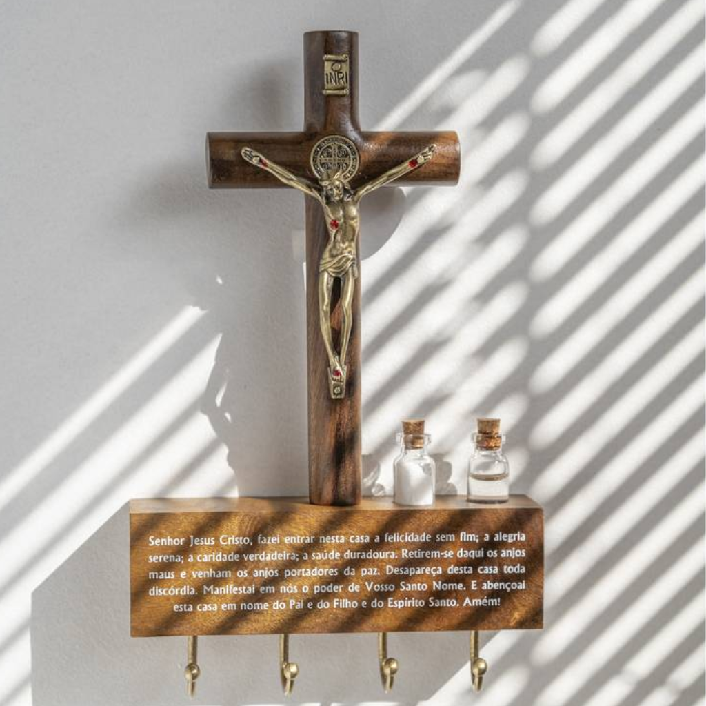 Crucifixo Porta Chave Oração do Lar