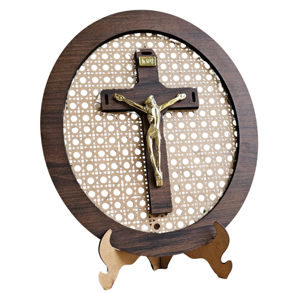 Mandala oval com Crucifixo Efeito Rattan