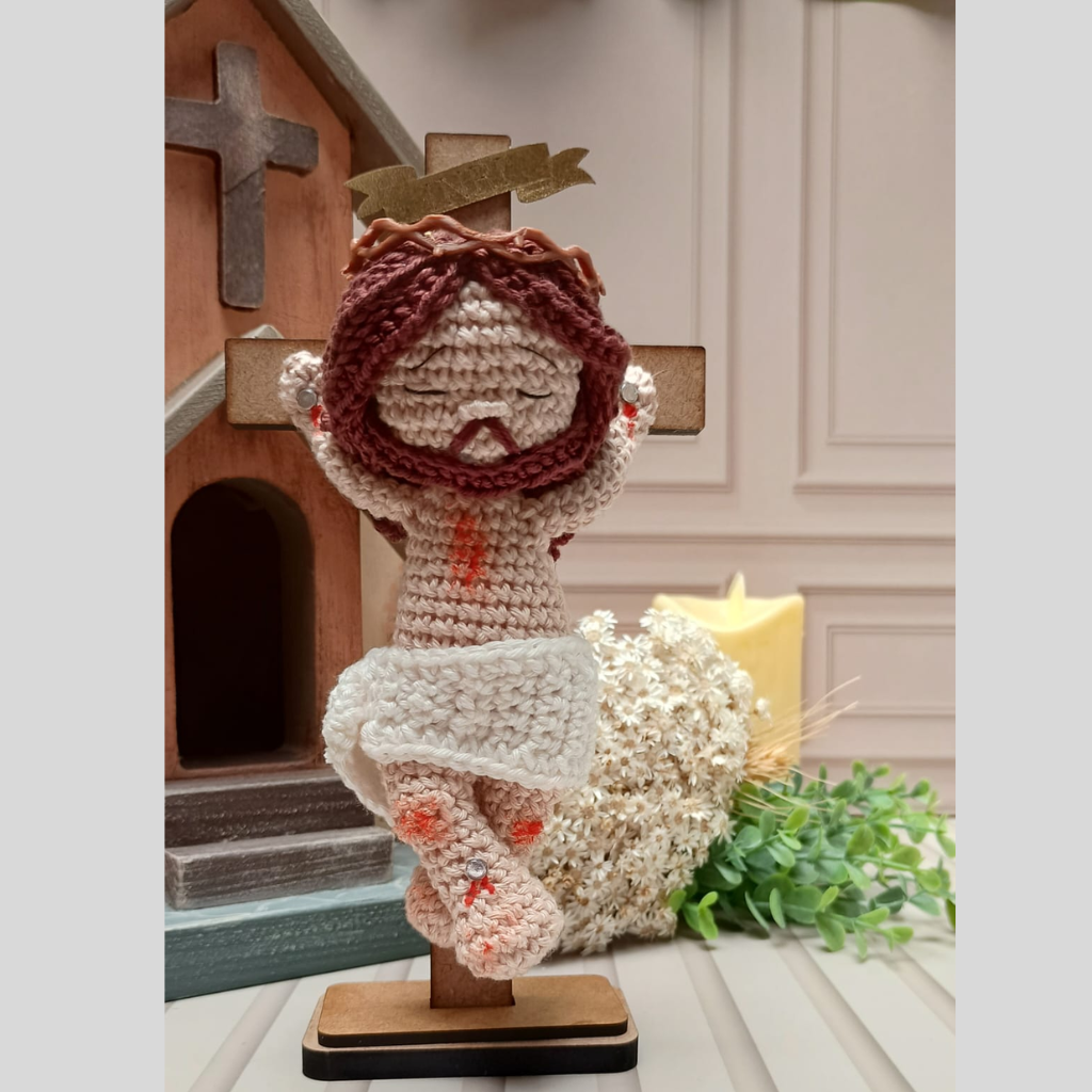 Crucified Jesus - Crochet - 20cm