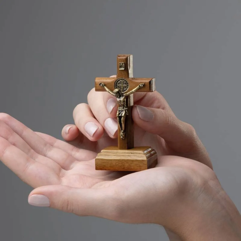 Crucifixo Madeira Tradicional 07cm