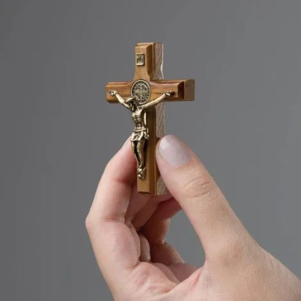 Crucifixo De Parede Porta 7cm