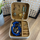 Protection Kit – Mothers on their Knees, Children Standing |