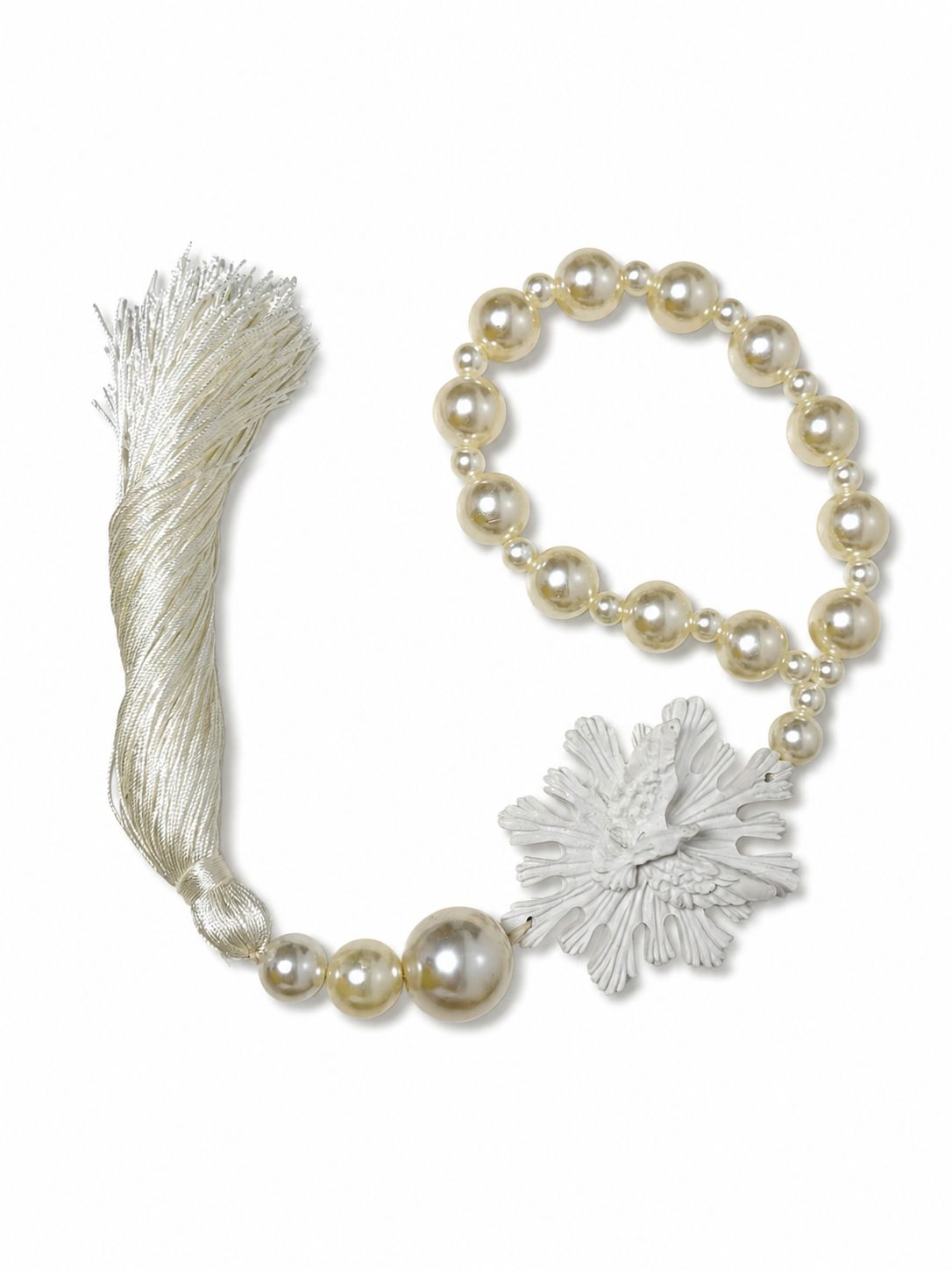 Pingente Espírito Santo com Pérolas e Tassel