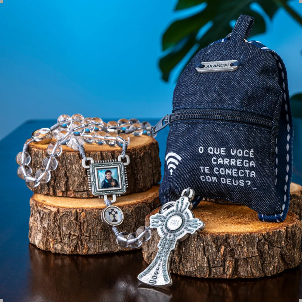 Terço Carlo Acutis Cristal