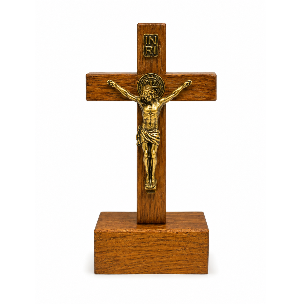 Crucifixo Madeira Clara Com Medalha de Sao Bento - 8 cm