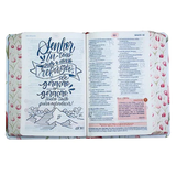 A Bíblia da Mulher NAA tamanho portátil capa Tulipa Rosa