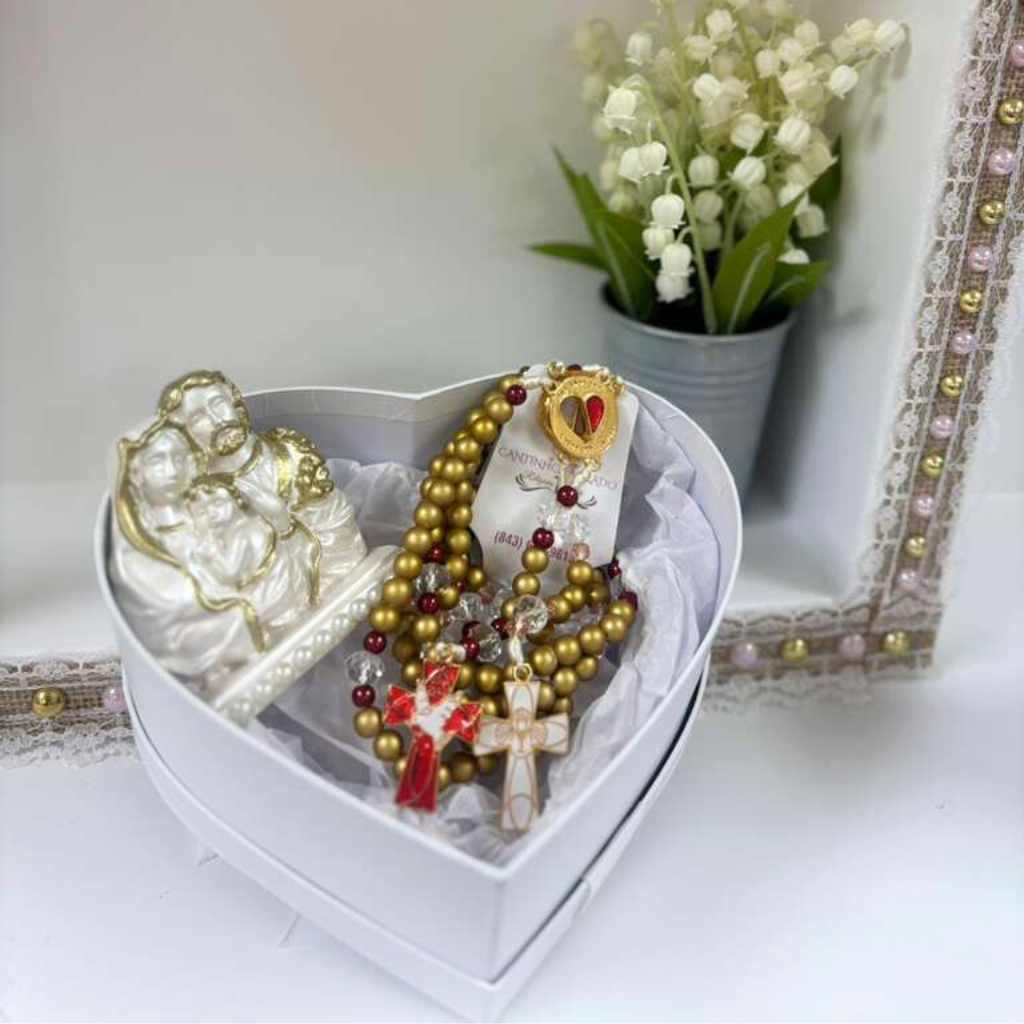 Holy Family Kit – Heart-Shaped Box