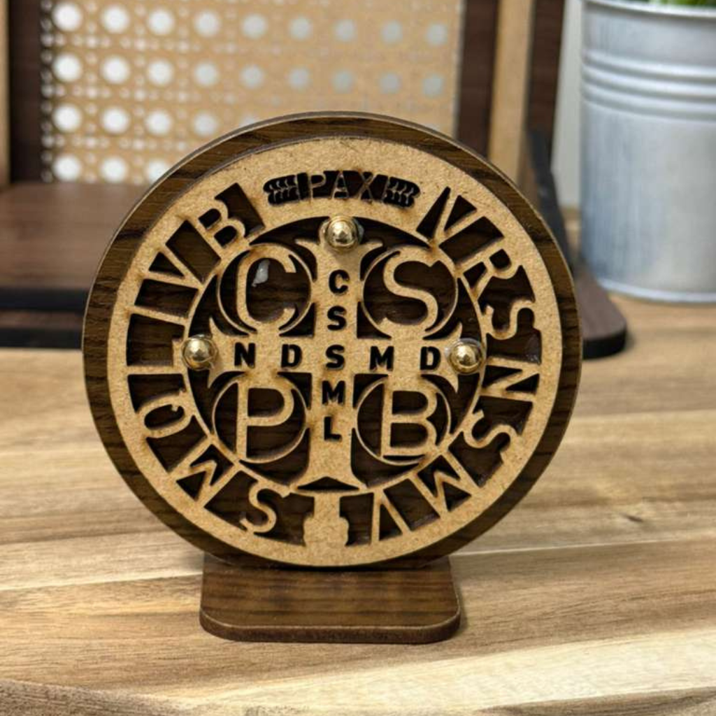 Medalha de São Bento em MDF