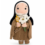Boneca Santa Clara em Crochê - 27cm