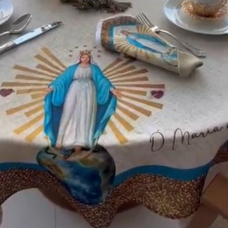 Forro de Mesa Religioso