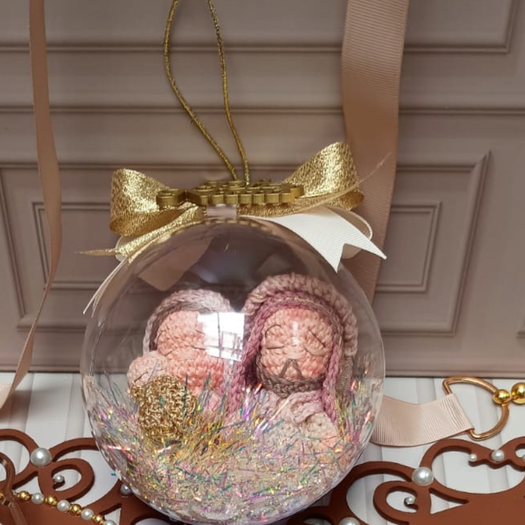 Sagrada Família na Bola de Natal