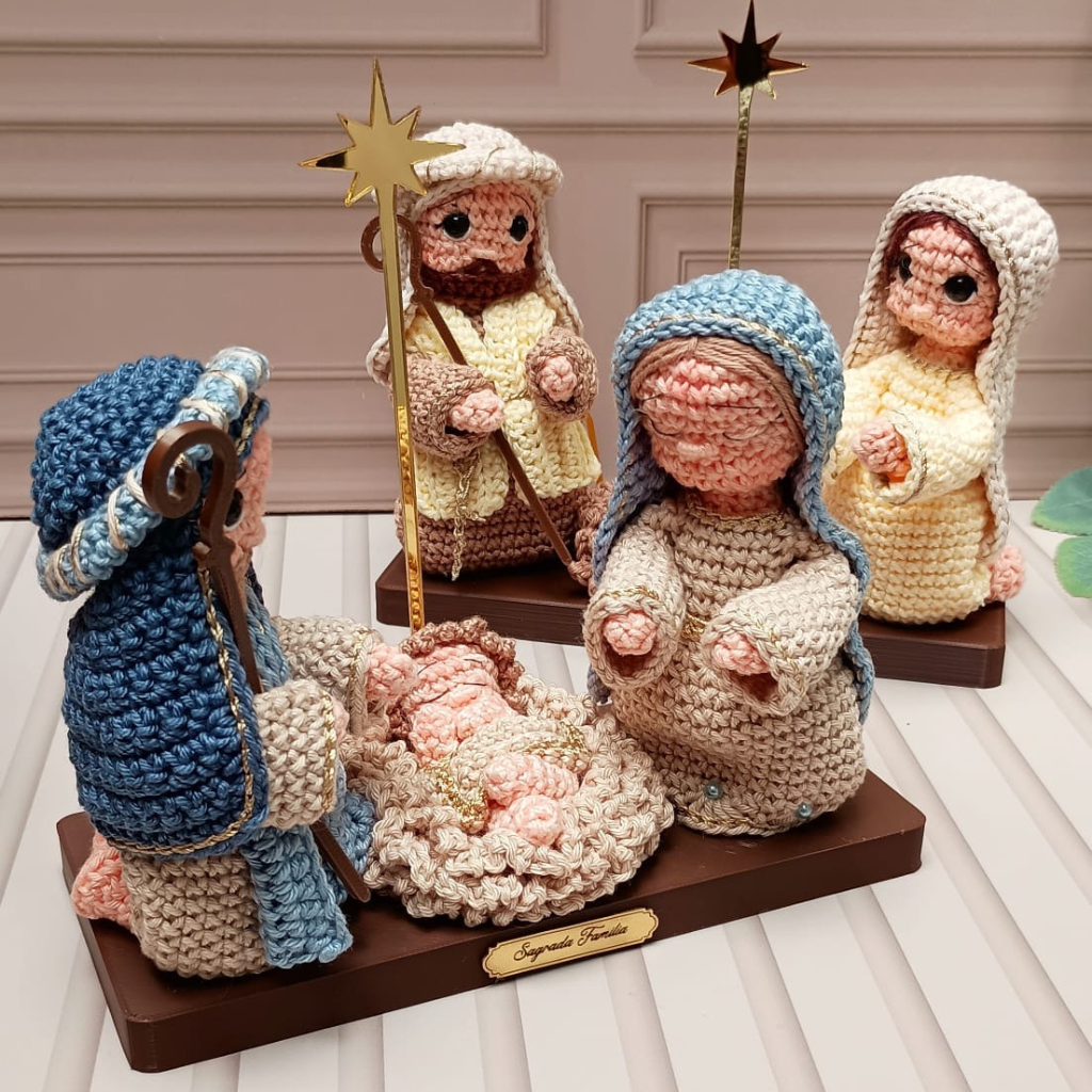 Sagrada Família em Amigurumi