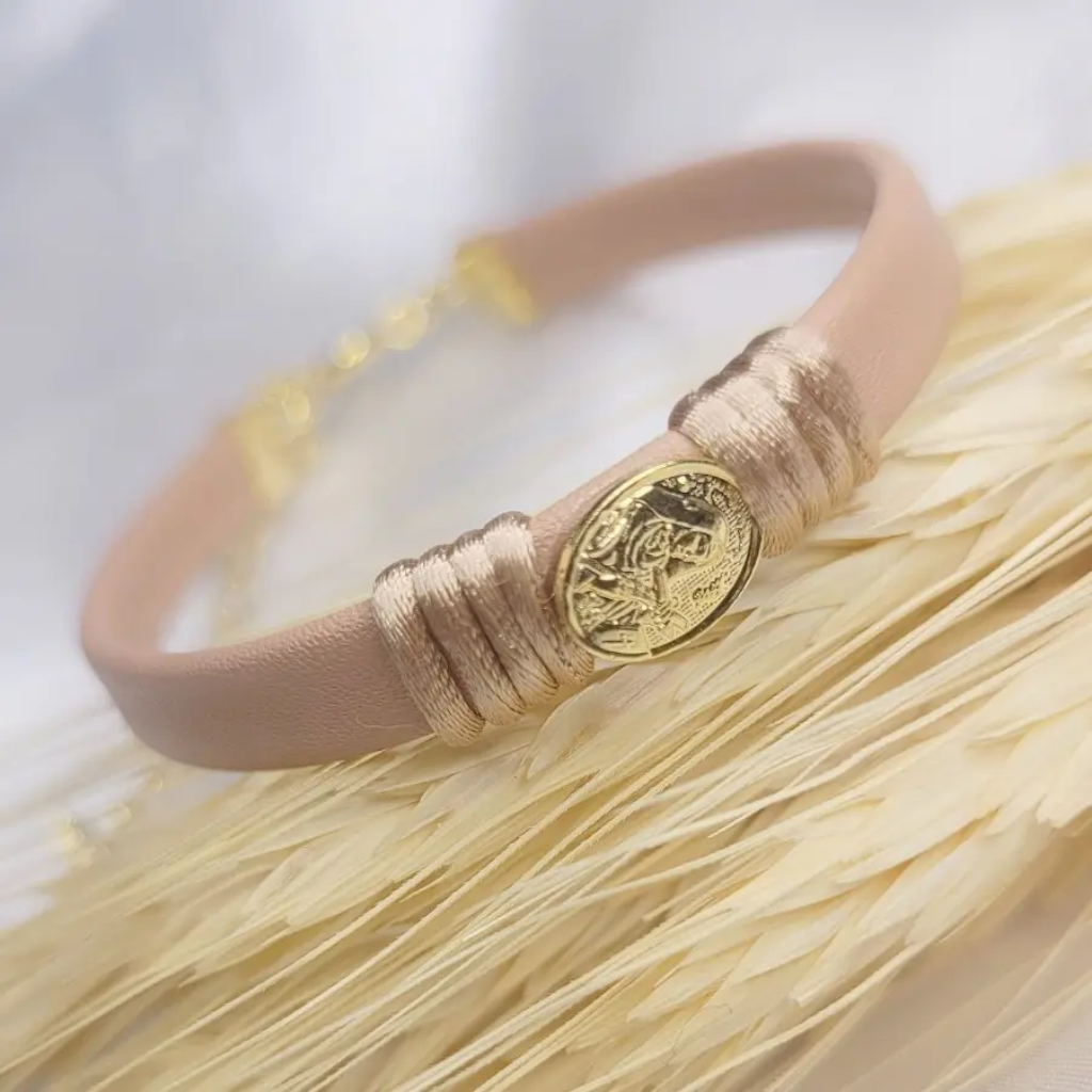 Pulseira Santa Rita em Corino
