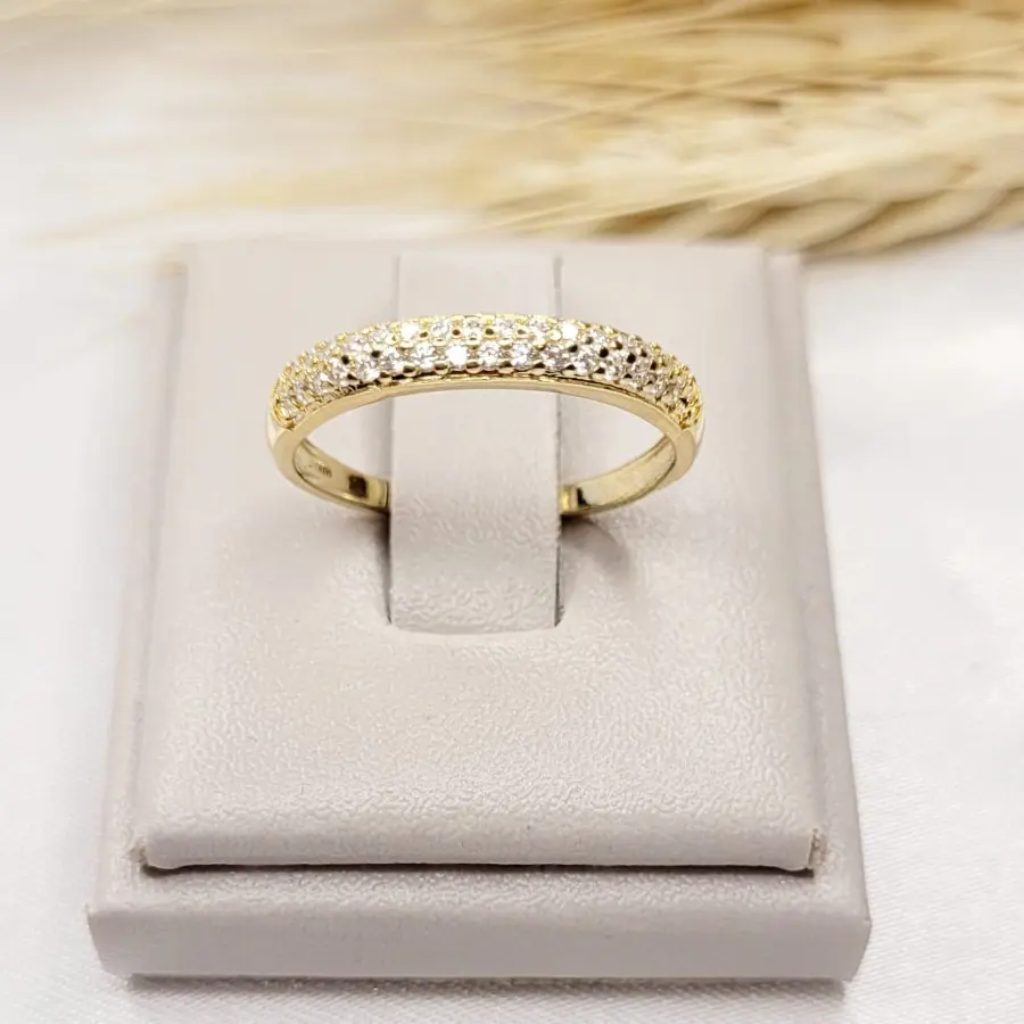 Anel Religioso – Elegância e Fé