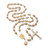 Terço de Noiva Madeira Pérola 12 mm Dourado com Relicário