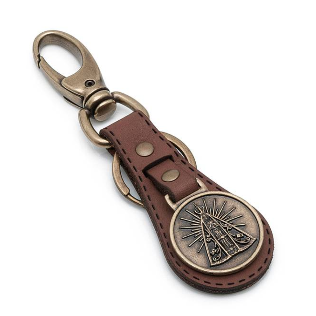 Llavero de Nuestra Señora de Aparecida con Nudo de Mosca, Cuero Marrón, Metal