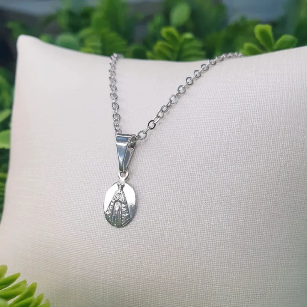 Necklace with pendant of Our Lady of Aparecida