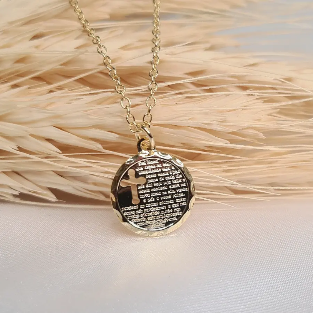 Necklace with pendant with the prayer "Our Father".