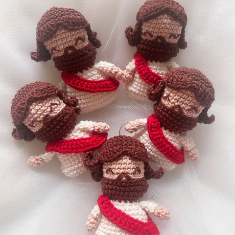 Chaveiro Jesus em Crochê